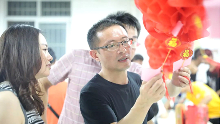 湖南炬神電子“濃情中秋·情系職工”中秋節(jié)關愛活動